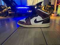 Jordan 1 mid 2022