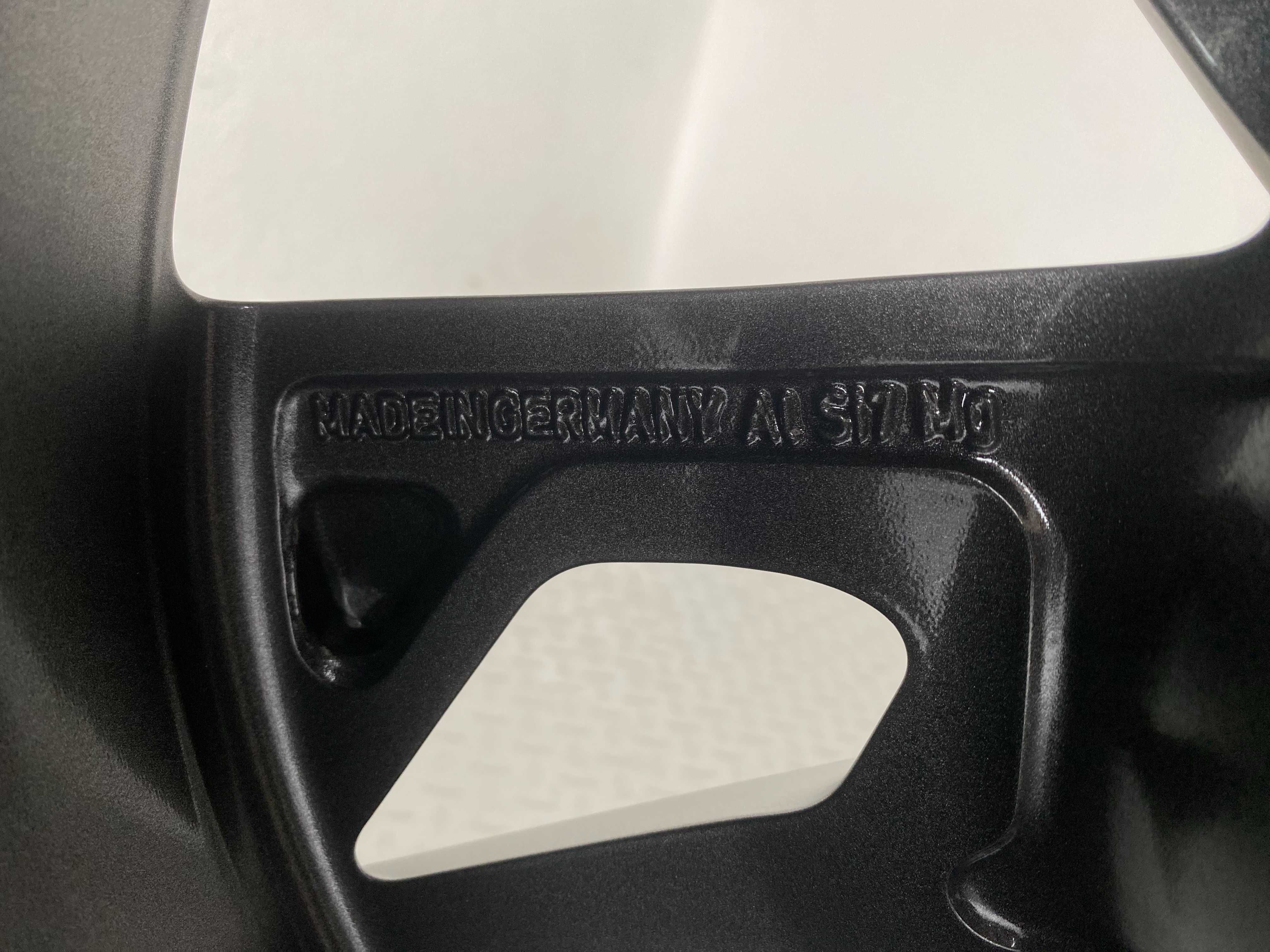 Нови 8W0601025EK 18" Оригинални Джанти Audi A4 S4 A6 C7 C8 Q5