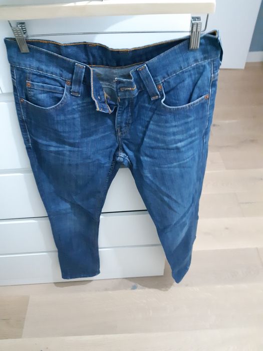 Blugi levis slim