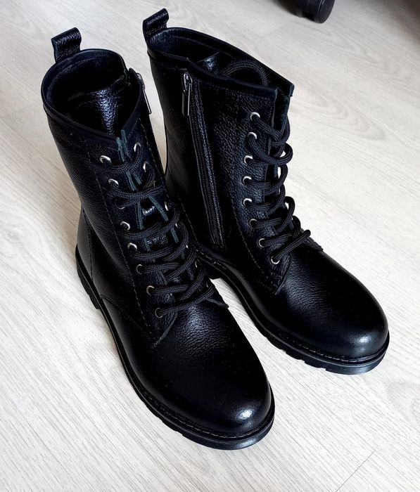 зимние женские ботинки мартинсы