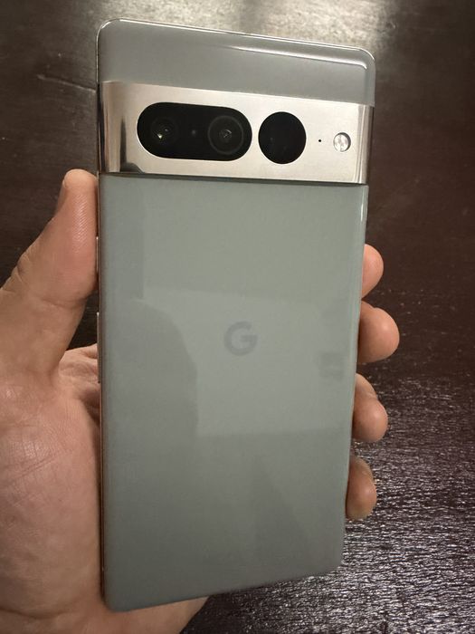 Google Pixel 7 pro 12 GB RAM 128 GB
