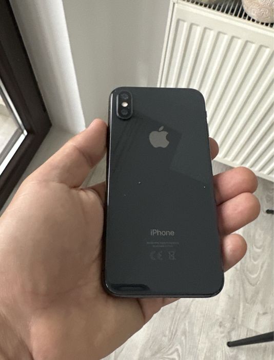 iPhone X cu 100% Viata Bateriei