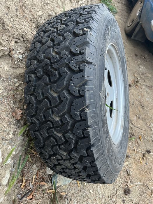 Оригинални джанти + гуми Land Rover 235/70 R16