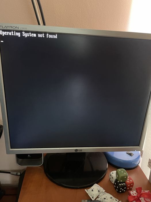 Pc Fujitsu Siemens + monitor LG