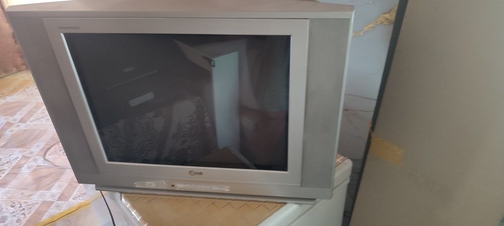 Телевизор на продажу