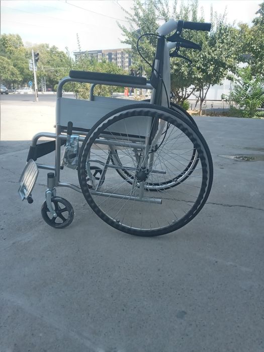 Nogronlar uchun arava инвалидной коляска