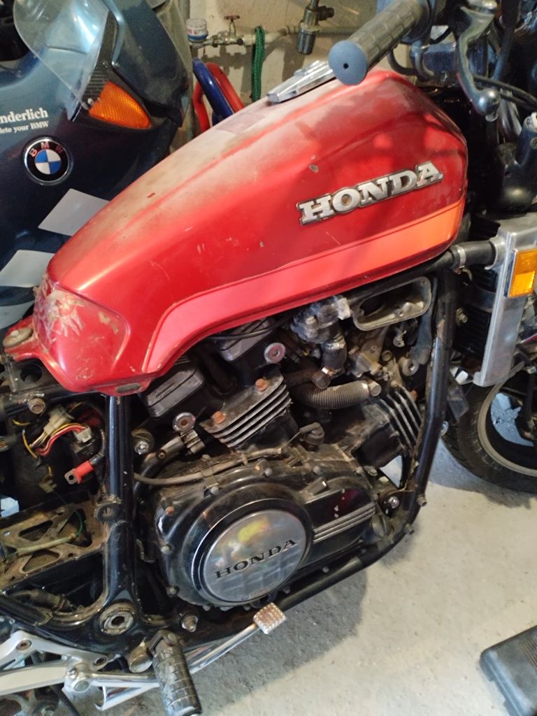 Мотоциклет Honda VF 750
