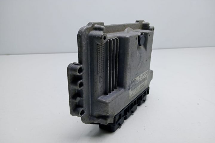 Calculator Motor Bosch ECU   0281011776 / 1039S04039 / 8200391966 Ren