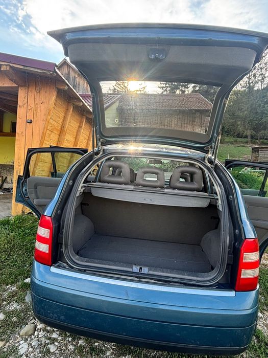 Audi A 2 an fabricatie 2001