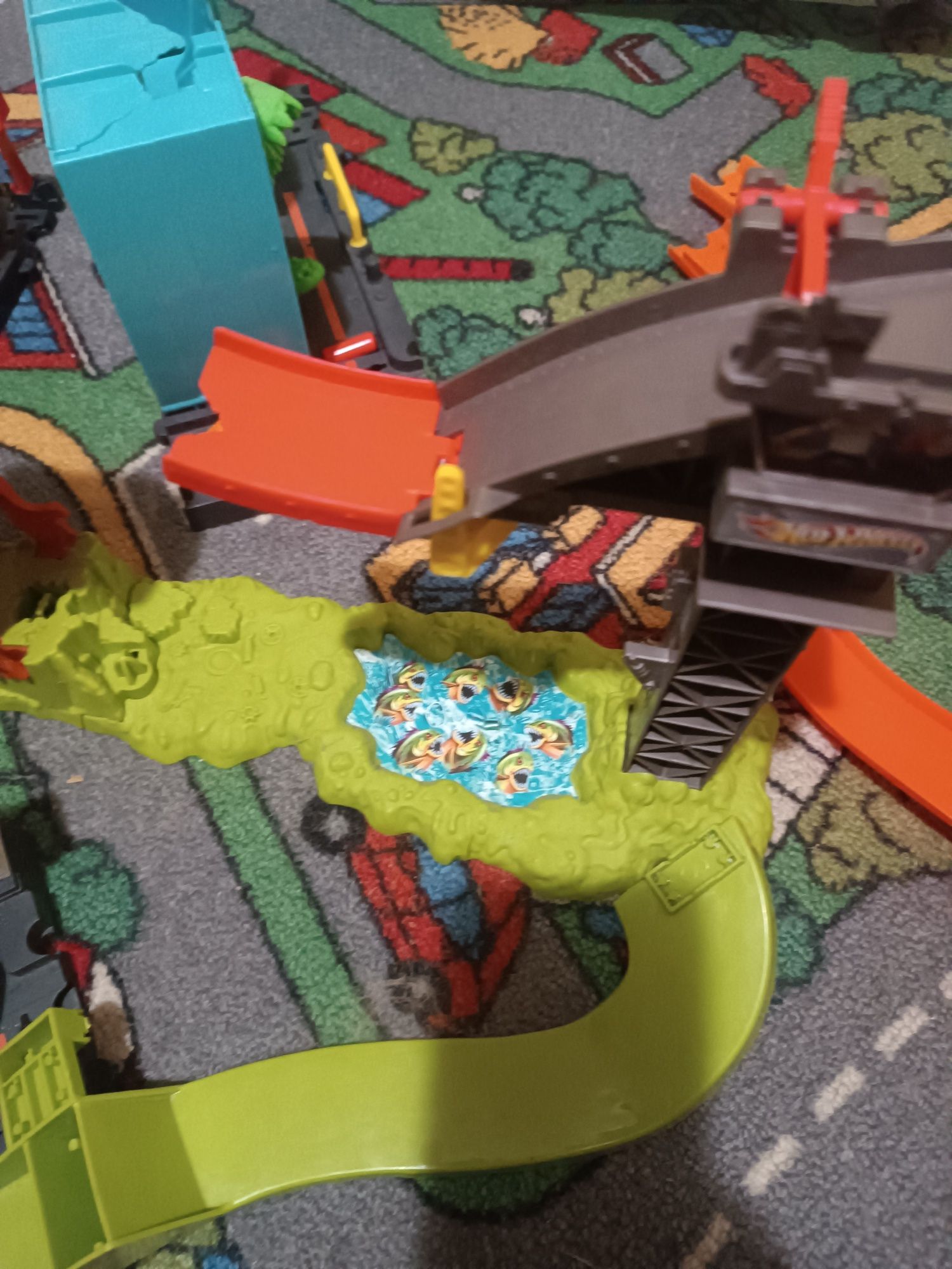 Hot Wheels писти
