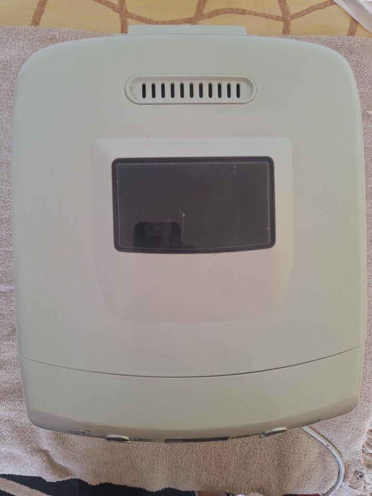 Хлебопекарна Crown CBM-6132