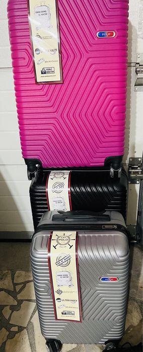 Чисто нови куфари