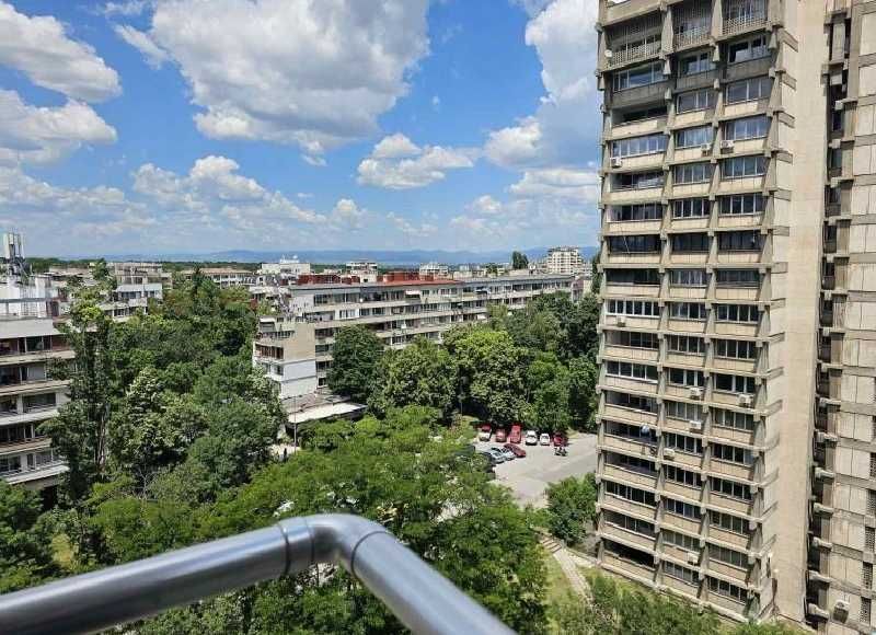 Дава се под наем Двустаен апартамент в София, Изток - 95 кв.м за 897.6 € - Снимка #8