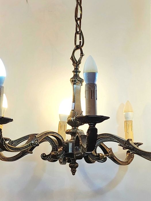 Месингов полилей с 8 рамена в класически стил