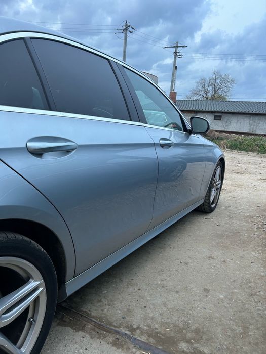 Aripă dreapta spate Mercedes E class w213
