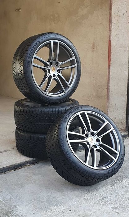 Set Iarnă original Porsche Cayenne GT, r21 din două mărimi.