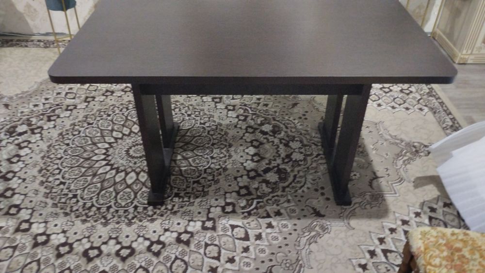 Продам стол в отличном состоянии