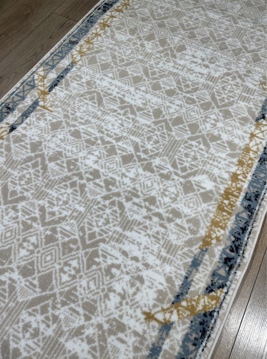 Продам ковер новый