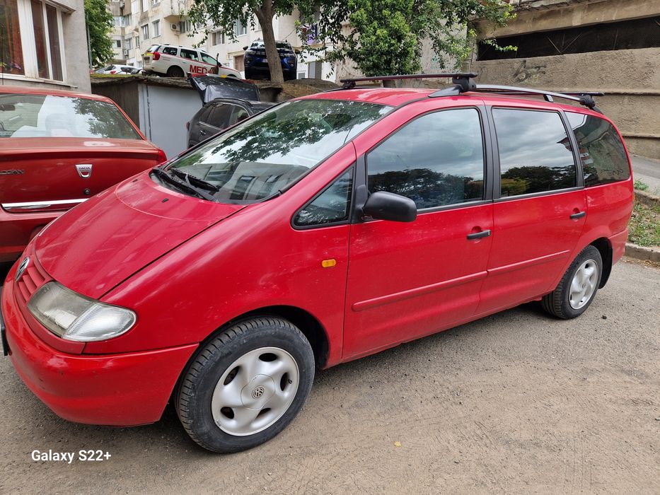 Vând VW Sharan fabricație 1999 in stare de funcționare cu actele la zi