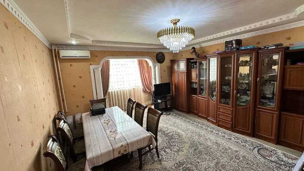 Срочно Продаётся квартира на Юнусабадском районе