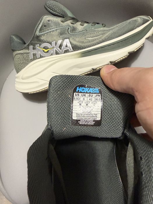 Adidasi 42,44 Hoka Clifton 10