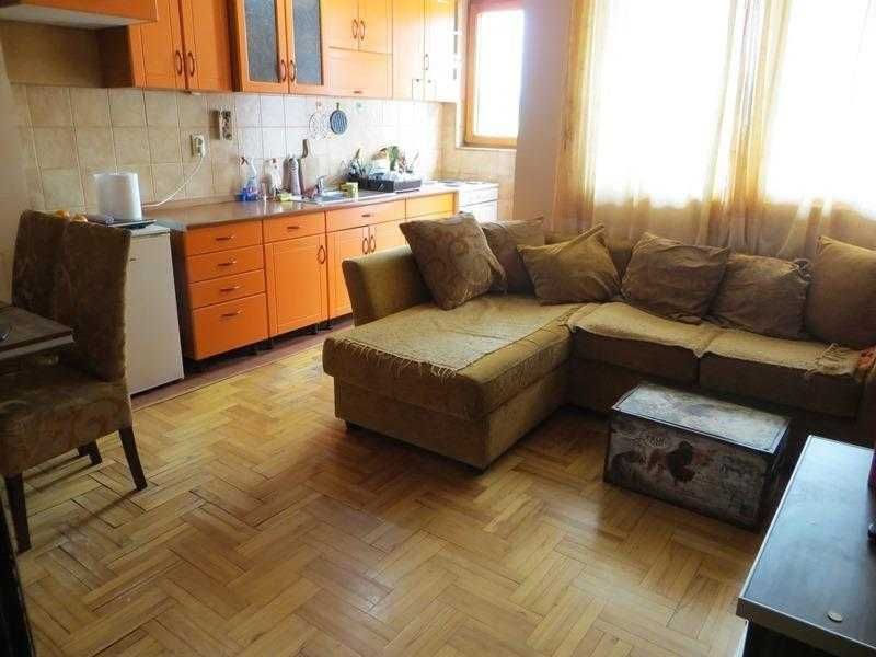 Дава се под наем Двустаен апартамент в Пловдив, Централна гара - 56 кв.м за 260.1 € - Снимка #1