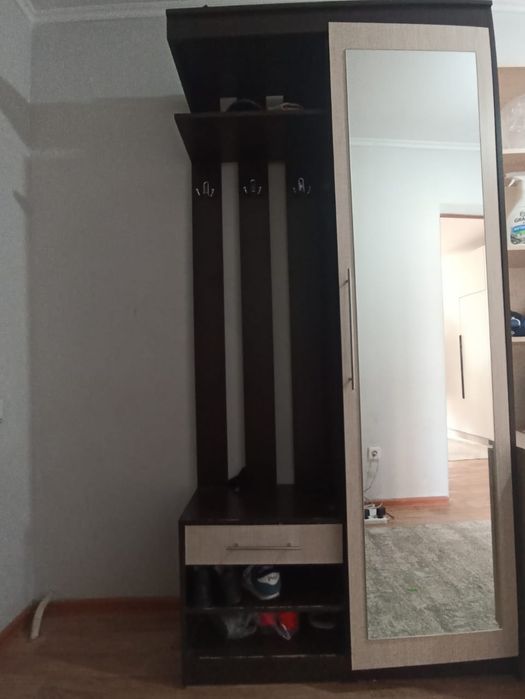 Шкаф для прихожей