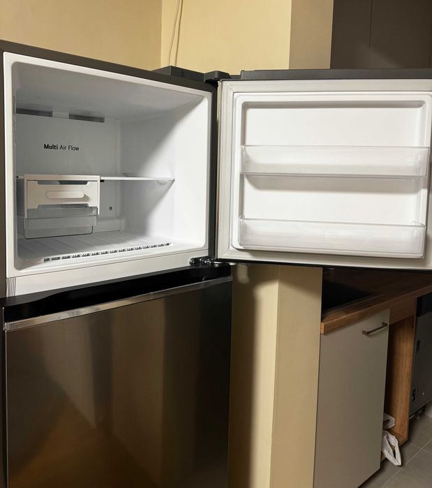 Хладилник с горен фризер LG GTBV38PZGKD - 172 см