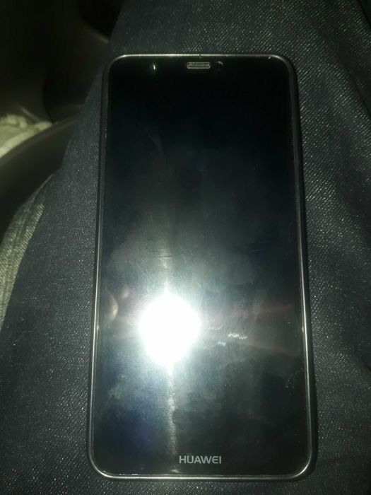 Продам телефон huawei p smart FIG LX1