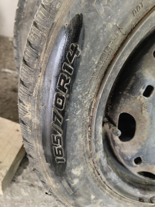 Cauciucuri iarna cu jante polo . Fabia . 5x110  r 14