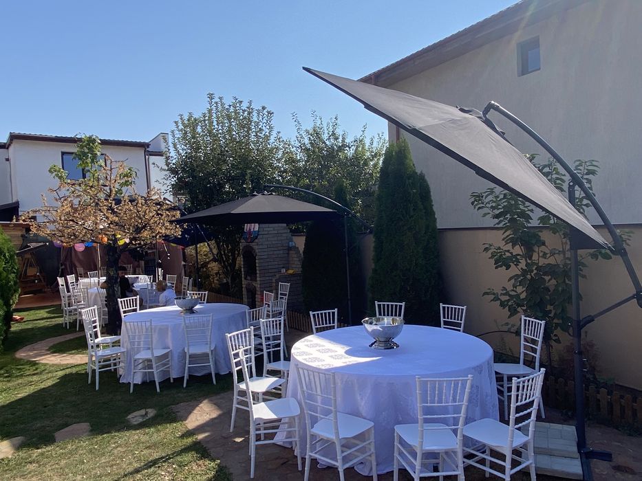 Corturi , Scaune chiavari ,mese rotunde de inchiriat  pt evenimente