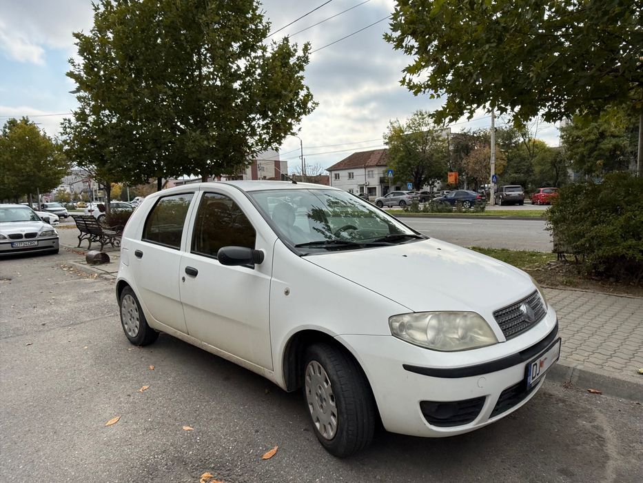 Fiat Punto 146k km functioneaza excelent,  actele si verificari la zi