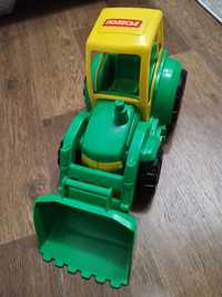 Продам трактор игрушечный