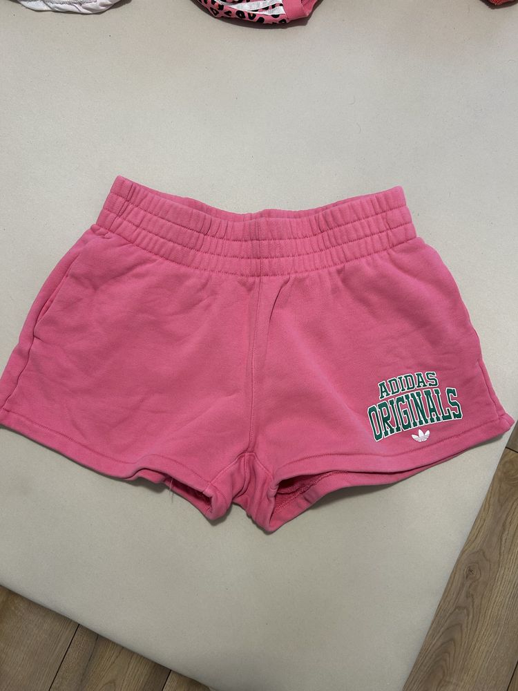Nike, Adidas, Puma, Desigual, Valentino