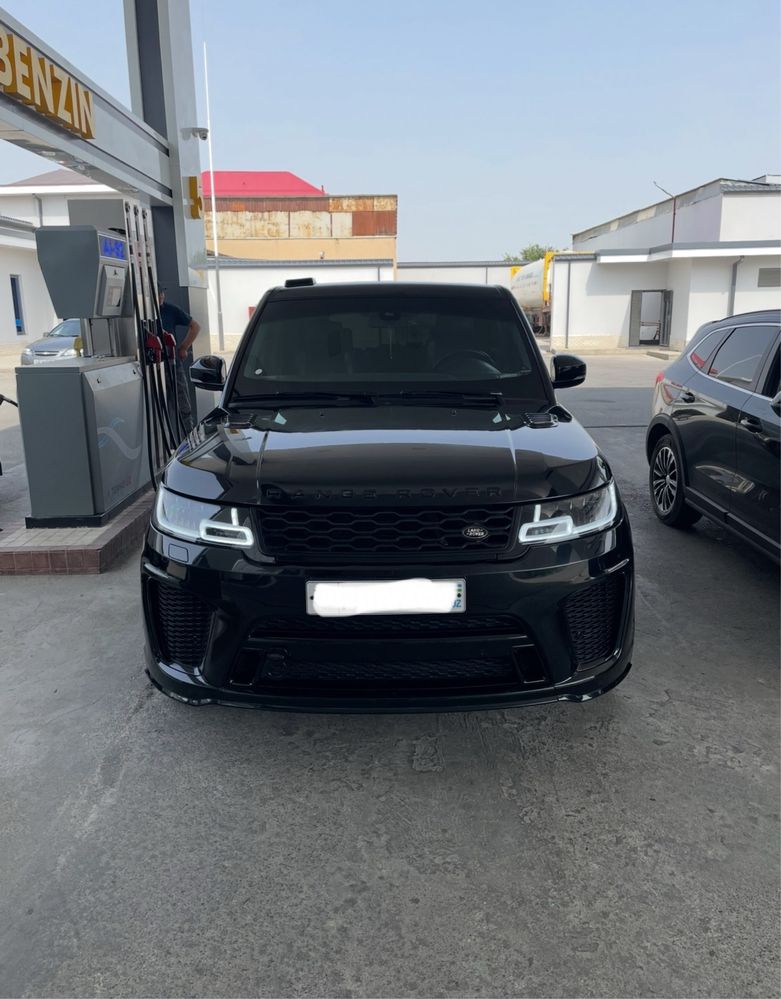 Range rover SVR4.4