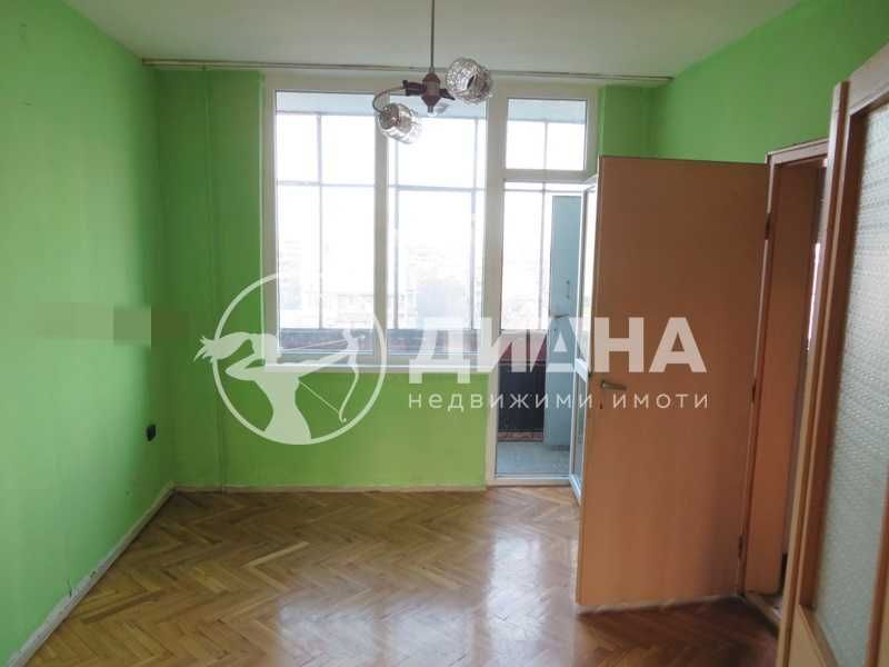 Продава се Тристаен апартамент в Пловдив, Кючук Париж - 107 кв.м за 1150 €/кв.м - Снимка #6
