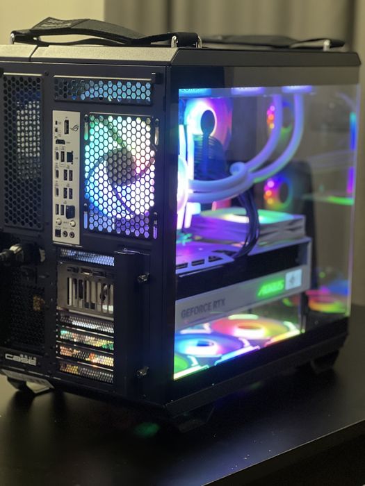 PC Gaming Ryzen 7 9800X3D RTX 5080 Aorus 32GB RAM 3TB SSD