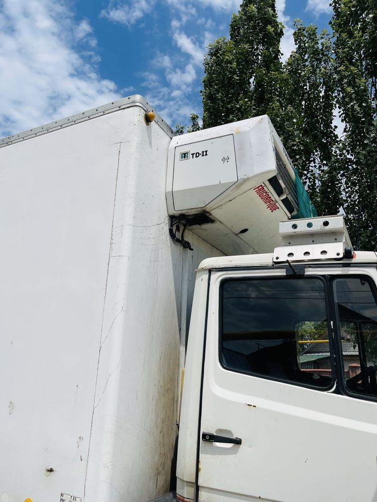 Продам холодильную устоновку