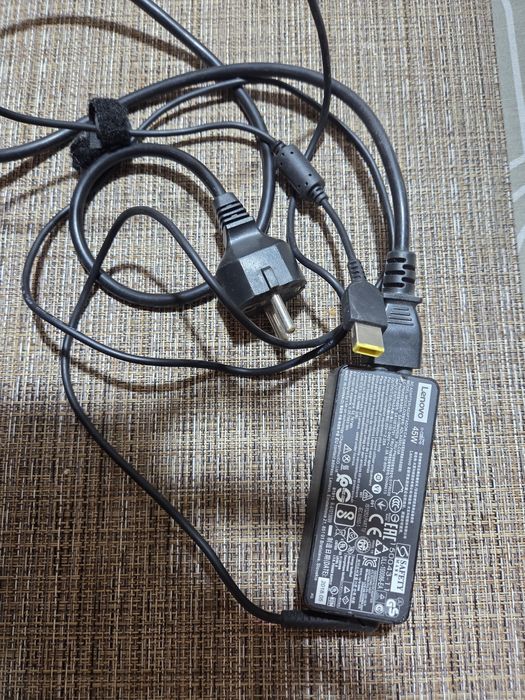 Зарядно за лаптоп Lenovo 45 W