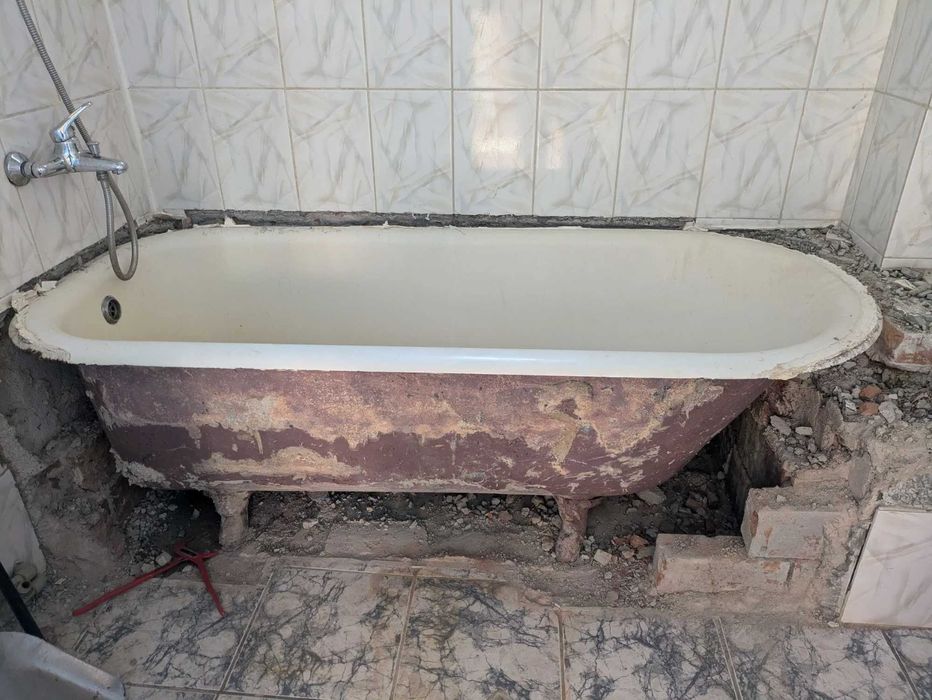 Fier vechi nefolositor , utilaje din fier dezafectate