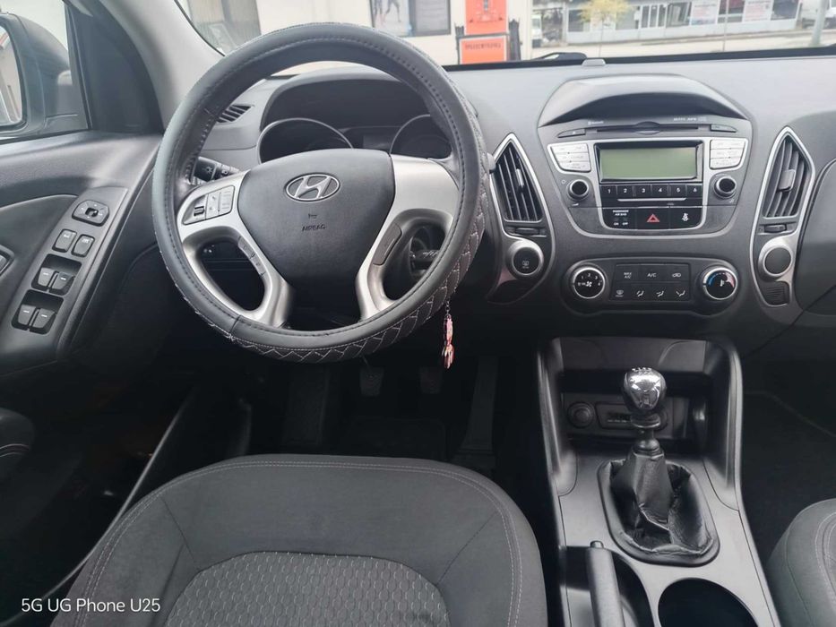 Продавам джип Hyundai IX35