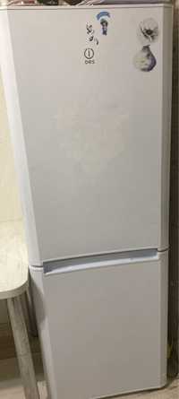 холодильник INDESIT