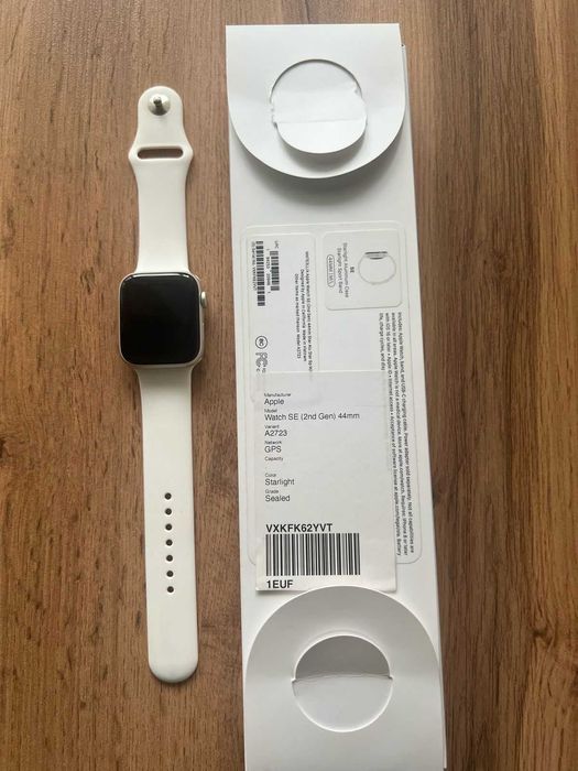 Apple Watch SE (2nd Gen) 44mm