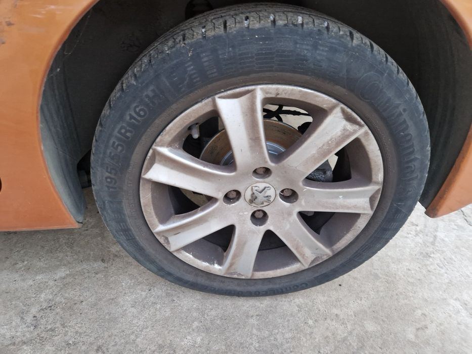 Jante Peugeot pe R16