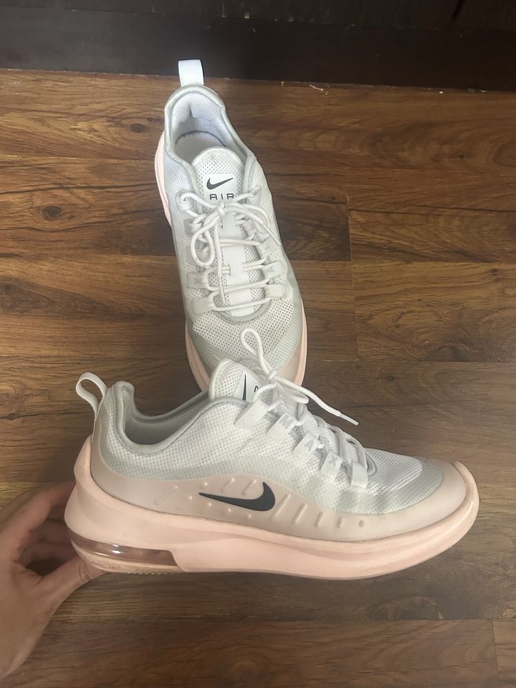 Дамски маратонки Nike Air Max