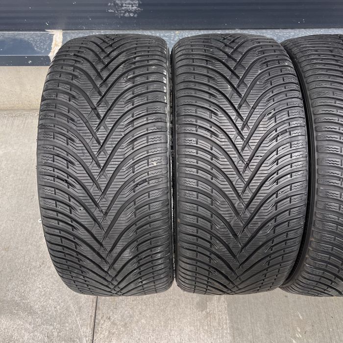 4 Anvelope iarna 225 40 18 Kleber