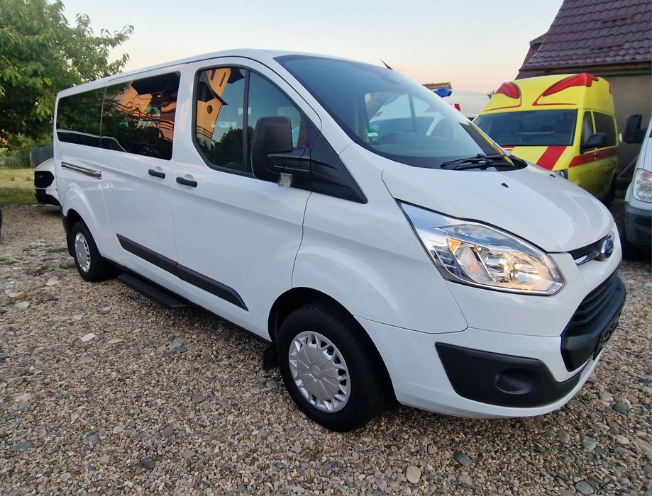 Ford Transit Custom 2014  2.2TDCI 155CP 9 locuri lung