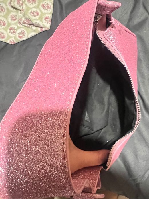 Малка дамска чанта