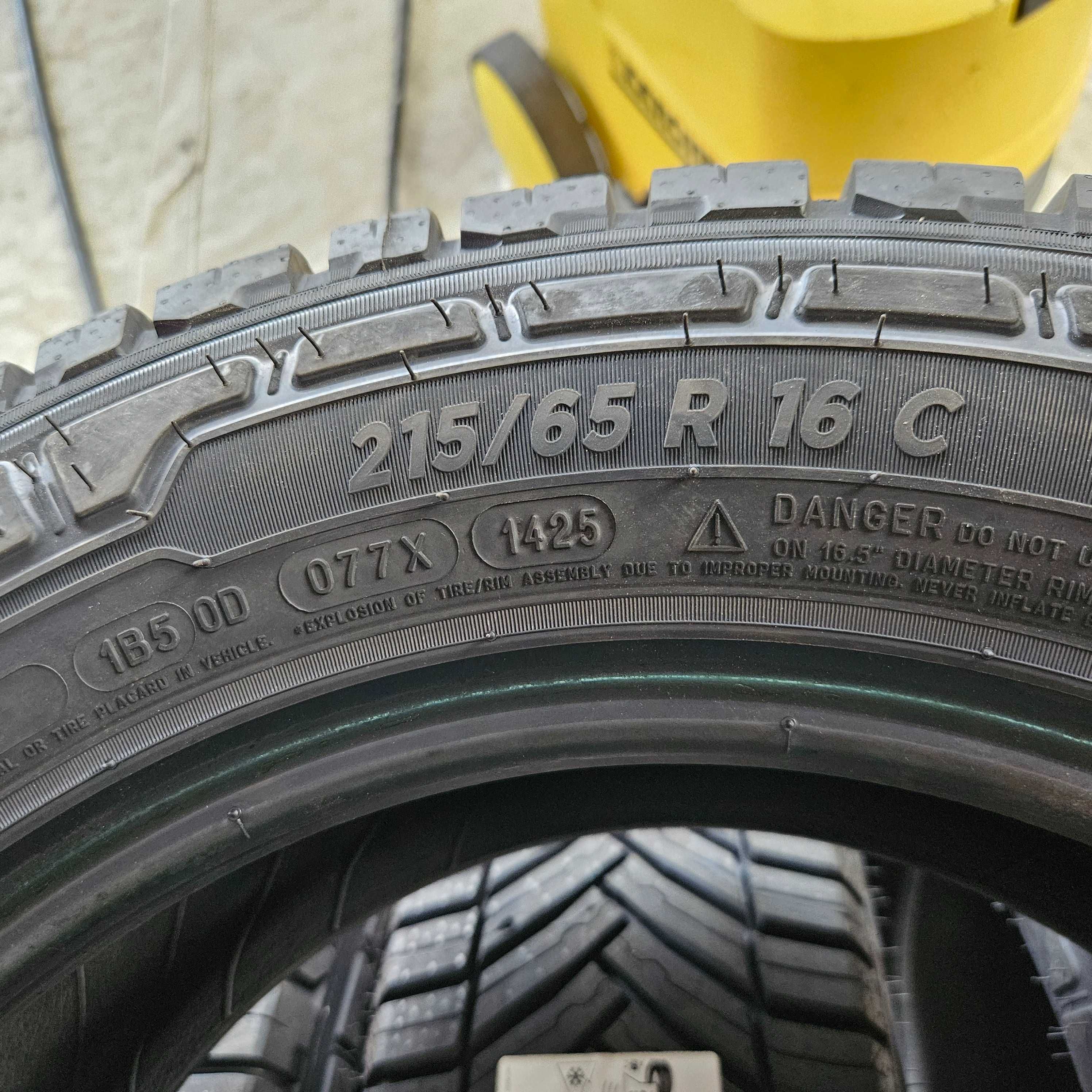 4 Нови бусови гуми 215/65R16C Michelin AgilisCrossClimate 109T DOT2025