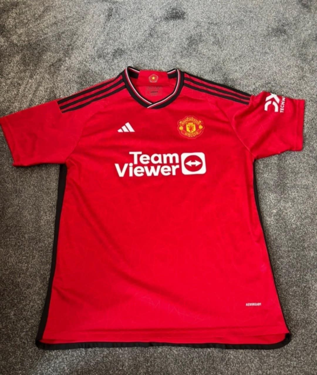 Тениски на Manchester United